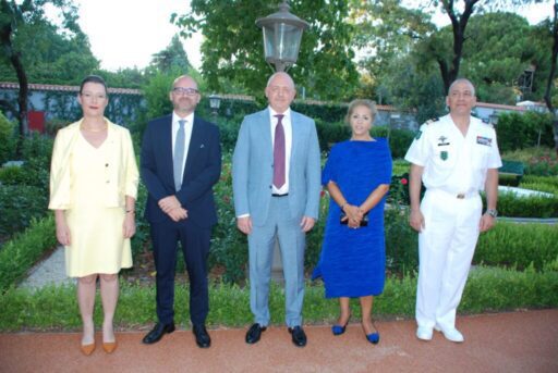 İzmir'de, Fransa Büyükelçisi Isabelle Dumont, Fransa İstanbul Başkonsolosu Oliver Gauvin,