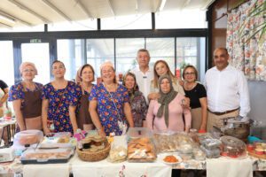 Güzelbahçe Belediye Başkanı Mustafa Günay, Yelki ve Çamlı Kadın Kooperatifleri’ninemekçi