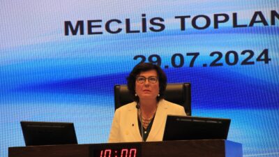 EBSO Başkanvekili Işın Yılmaz, meclis konuşmasında ihracatçıların sorunlarının devam ettiğine