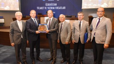 Özbekistan Navoi İli Valisi Tursunov Normat Tulkunovich ve beraberindeki 15