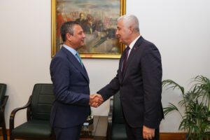 Kemalpaşa Belediye Başkanı Mehmet Türkmen, gerçekleştirdiği Ankara programı kapsamında CHP