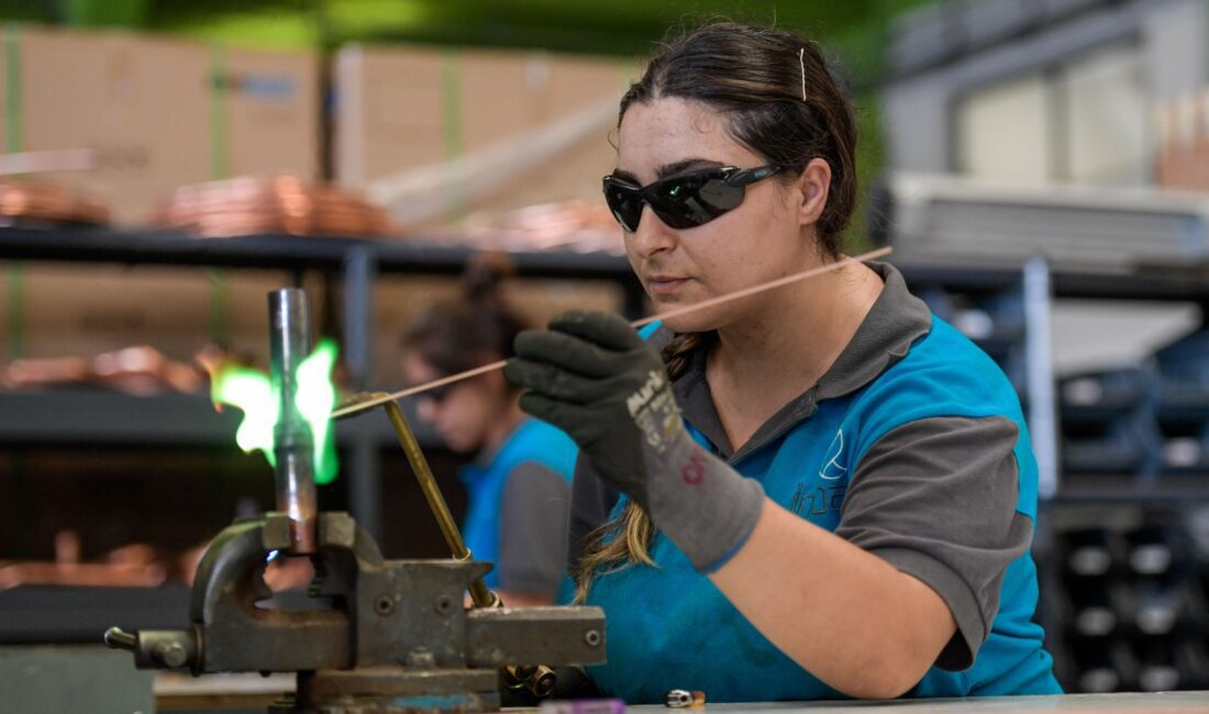 İzmir Büyükşehir Belediyesi Meslek Fabrikası Şube Müdürlüğü tarafından verilen Oksijen