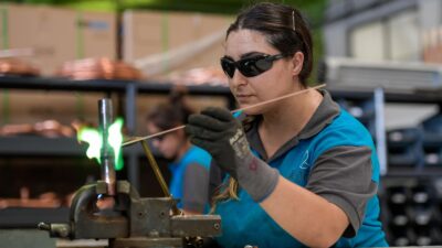 İzmir Büyükşehir Belediyesi Meslek Fabrikası Şube Müdürlüğü tarafından verilen Oksijen