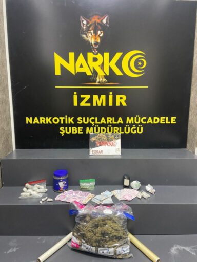 Sokak Suçları ekipleri uyuşturucu madde satışı yaptığı ve zula olarak