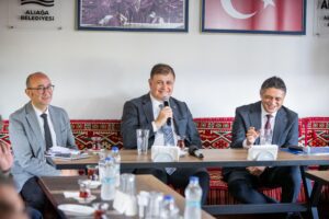 Başkan Tugay Aliağa’da koordinasyon toplantısı yaptı İzmir Büyükşehir Belediye Başkanı