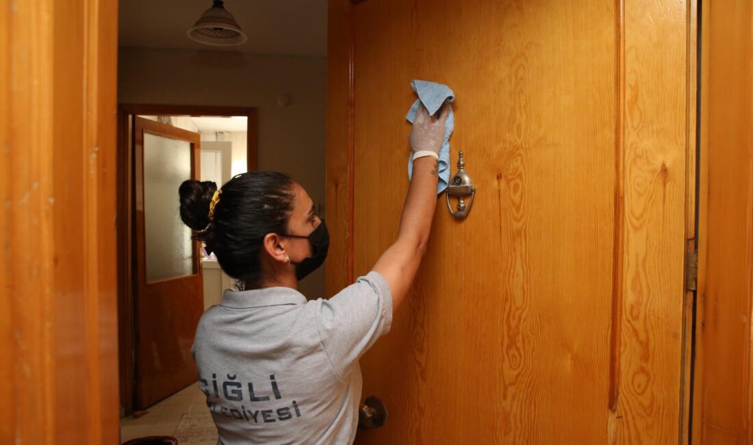 Çiğli Belediyesi, ilçede yaşayan yaşlı, kimsesiz, bakıma muhtaç ve engelli