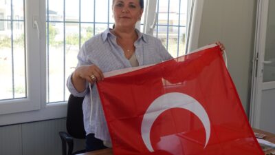 İhtiyacı olan mahallelere prefabrik muhtarlık ofisleri kuran İzmir Büyükşehir Belediyesi, 
