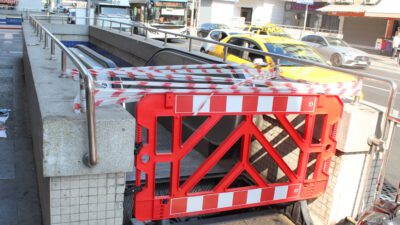 İzmir halkı, İzmir Metrosu'nda son dönemde artan ‘yürüyen merdiven ve
asansör