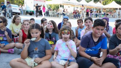 Yangın yerinde umutlar yeniden yeşeriyorKarşıyaka Belediyesi, geçtiğimiz hafta İzmir tarihinin