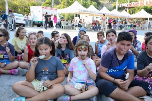 Yangın yerinde umutlar yeniden yeşeriyorKarşıyaka Belediyesi, geçtiğimiz hafta İzmir tarihinin