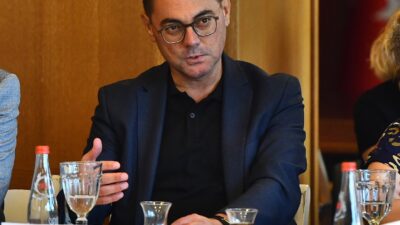 İzmir Büyükşehir Belediyesi'ne yönelik yolsuzluk soruşturması kapsamında tutuklu yargılanan eski