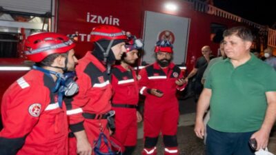 İzmir Büyükşehir Belediye Başkanı Cemil Tugay, yangında zarar gören yurttaşlara