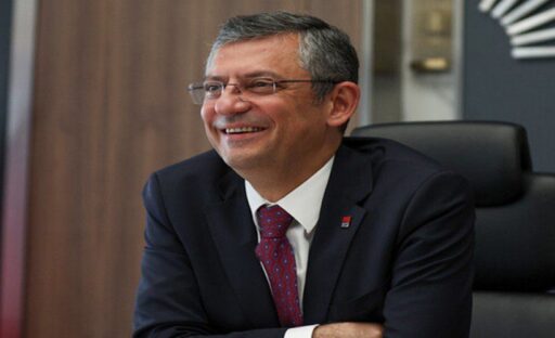 Cumhuriyet Halk Partisi Genel Başkanı Özgür Özel, Dikili Belediyesi tarafından