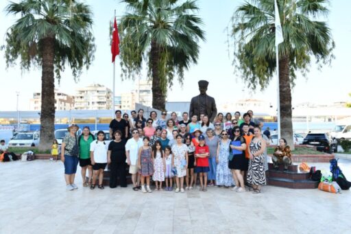 Çiğli Belediyesi tarafından, kadın ve çocuklara yönelik başlatılan deniz gezisi