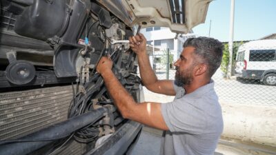 Gaziemir Belediyesi, araçlarının tamirlerini ve ağır bakımlarını Makine İkmal Birimi’ndeki
