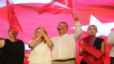 Güzelbahçe Belediyesi, Körfezin ilk ve tek mavi bayraklı plajında 1.Gençlik