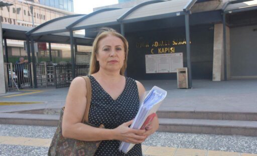 İzmir'de sağanak sırasında elektrik akımına kapılarak 2 kişinin hayatını kaybetmesine