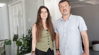 EGE BAYDER Ege Basın Yayın Derneğini Başkan Aydan Yalçın ve