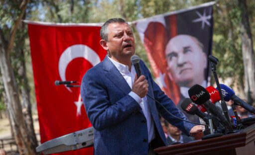 CHP Genel Başkanı Özgür Özel, bugün İzmir'e geliyor. CHP Lideri