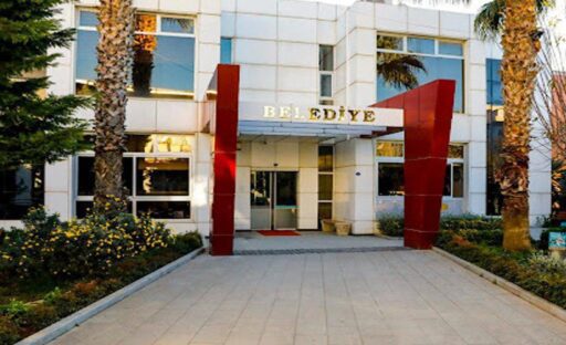 Seferihisar Belediyesi taşınmaz satıyor! Seferihisar Belediyesi mülkiyeti belediyede olan arsa niteliğindeki taşınmazı ihale yoluyla