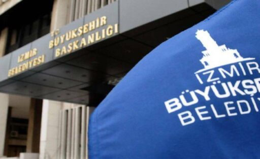 İzmir Büyükşehir Belediyesi Genel Sekreter Yardımcısı Ertuğrul Tugay görevden alındı.