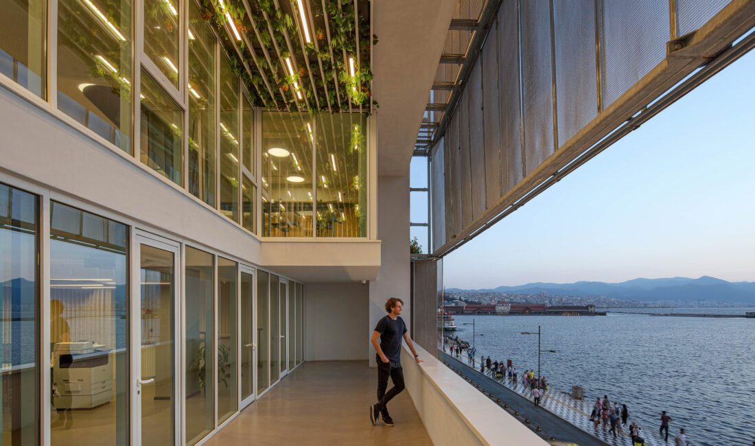 İzmir'in yenilikçi projelerinden biri olan İzQ İnovasyon Merkezi, 2020 yılında