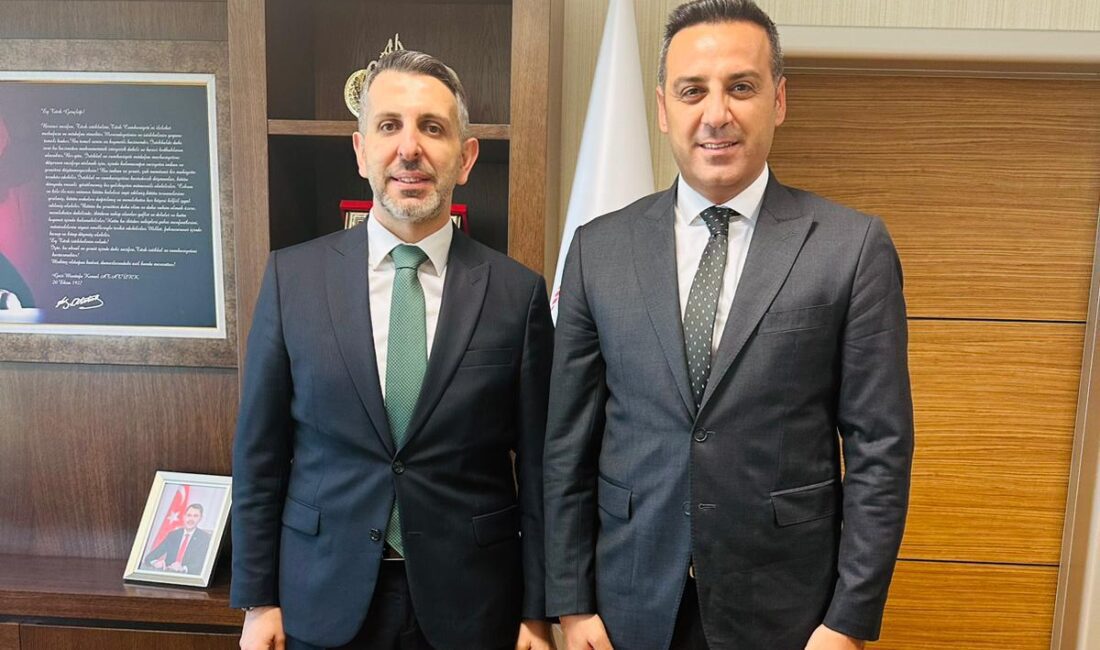 Başkan Yıldız ;“Geleceği ortak akılla şekillendireceğiz” Çiğli Belediye Başkanı Onur Emrah Yıldız, Ankara’da Çevre Şehircilik ve