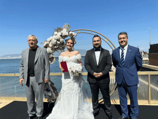 İzmir Emniyeti’nin başarılı isimlerinden Komiser Umut Bardakçı, bugün düzenlenen nikah