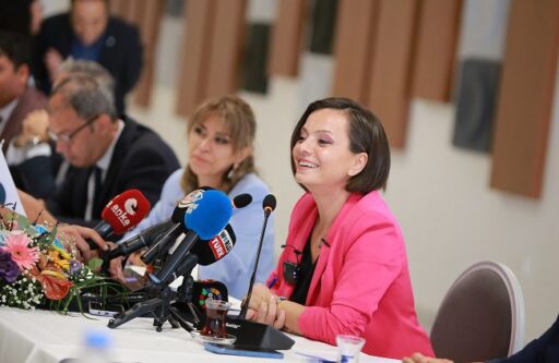 Karabağlar da Başkan Helil Kınay, Başkanlıkta geçen 100 günün değerlendirmesini