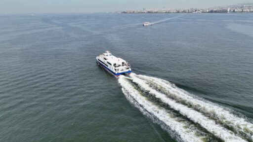 İzmir ve Manisa büyükşehir belediyeleri, Midilli’ye düzenlenen İZDENİZ gemi seferlerinden