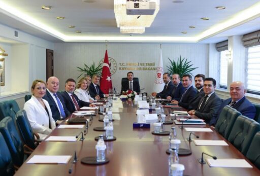 Türk jeotermal enerji sektöründe yatırım yapan şirketleri çatısı altında buluşturan