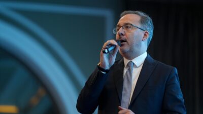 AK Parti İzmir İl Danışma Meclisi toplantısına katılan AK Parti