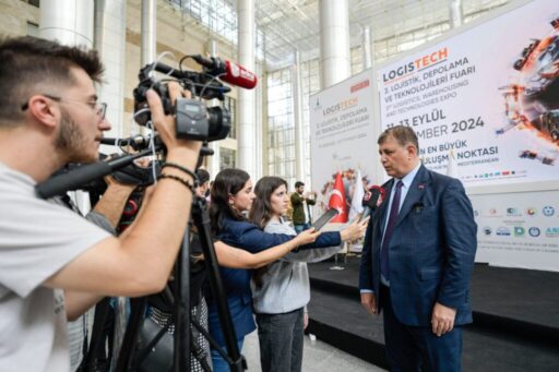 İzmir Büyükşehir Belediye Başkanı Dr. Cemil Tugay, Körfez'e kirli su