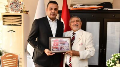 Çiğli Belediye Başkanı Onur Emrah Yıldız, Çiğli Esnaf ve Sanatkarlar