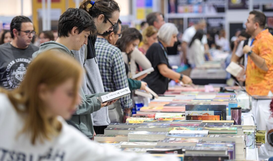 İZKİTAP – 4. İzmir Kitap Fuarı 26 Ekim’de kapılarını açıyor İZKİTAP - 4. İzmir Kitap Fuarı, 26 Ekim - 3