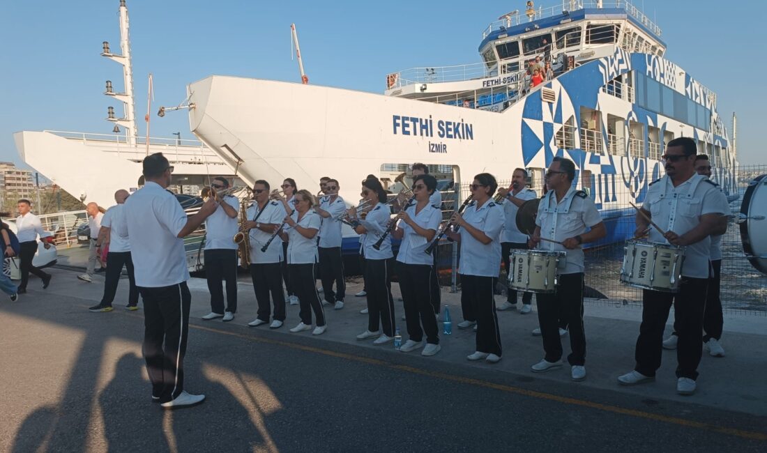 İzmirlilerin körfez ulaşımını daha fazla tercih etmesi için çalışmalarını sürdüren