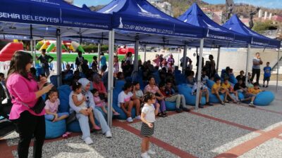 İzmir Büyükşehir Belediyesi, Bayraklı ve Karşıyaka’da geçen ay çıkan orman