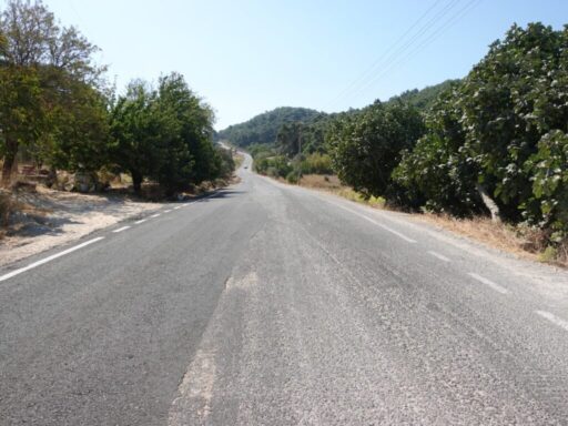 İzmir Büyükşehir Belediyesi’nin ilçelerde başlattığı yatırım seferberliği sürüyor, Son olarak