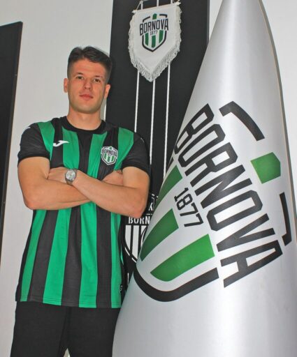 Dış transfer çalışmalarını sürdüren Bornova 1877 Spor Kulübü, Mustafa Çalışkan,