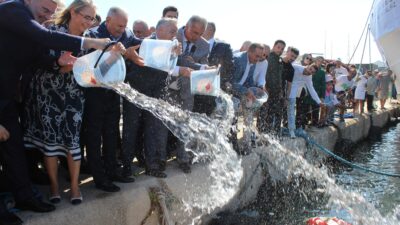 İzmir Güzelbahçe Balıkçı Limanı'nda '2024 Yılı Balıkçılık Sezonu Açılış Töreni'