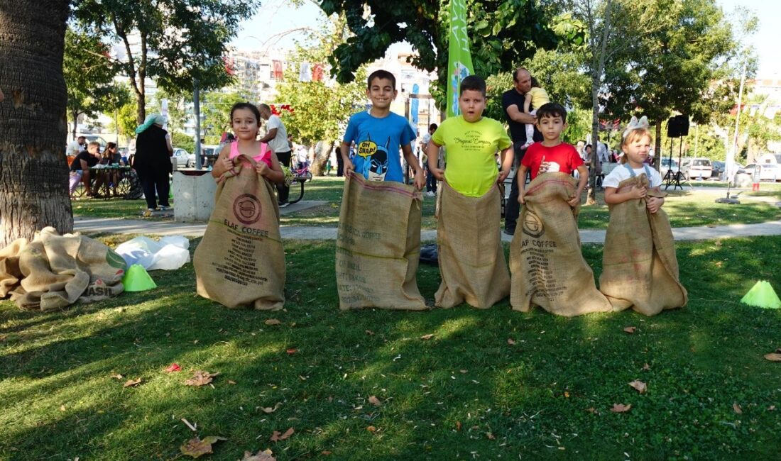 Bayraklı Belediyesi, Soğukkuyu Mahallesi’nde bulunan Büyükpark’ta düzenleyeceği Sokak Şenliği ile