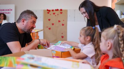Buca Belediye Başkanı Görkem Duman, Betontaş Çınar Anaokulu’nu ziyaret ederek,