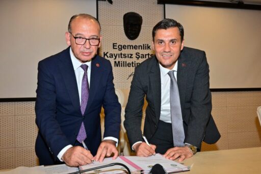 Manisa Büyükşehir Belediyesi ile Turgutlu Belediyesi arasında protokol imzalandı. Protokol