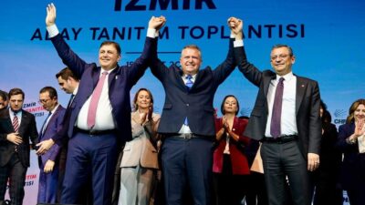 Cumhuriyet Halk Partisi Genel Başkanı Özgür Özel, dün gerçekleştirdiği Tüzük