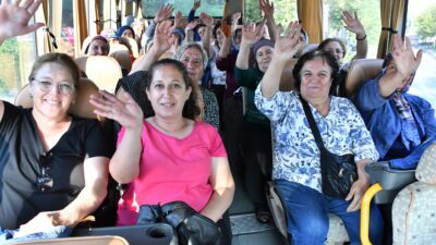 Manisa Büyükşehir Belediyesi tarafından kent merkezine uzak ilçelerde yaşayan kadınların