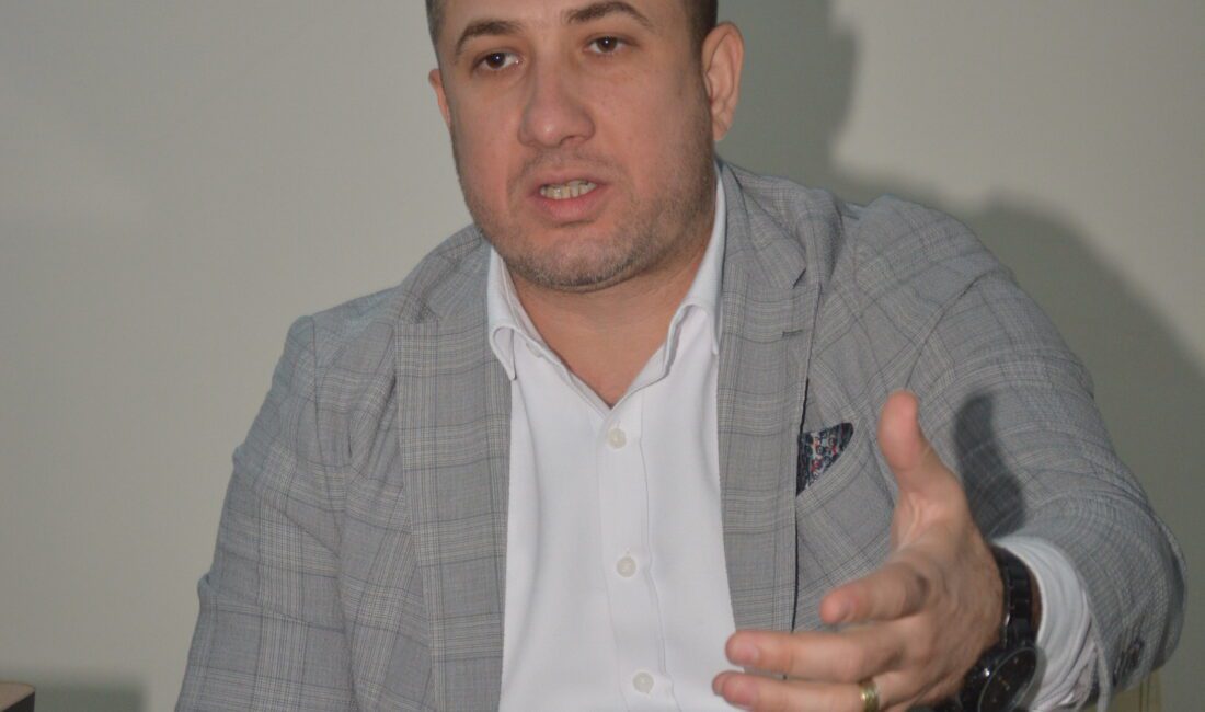 Esnaf sanatkarların emeklilik için gereken gün sayısında haksızlığa uğradıklarını
belirten Altındağ