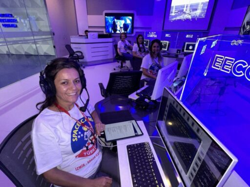 Uzay Kampı Türkiye, okulların yeni eğitim-öğretim dönemine hazırlandığı eylül ayını