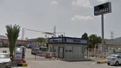 İzmir’in Bornova ilçesindeki Işıkkent mevkiinde bulunan Milangaz dolum tesisleri etrafındaki