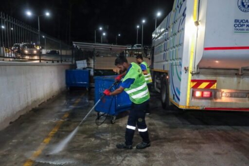 Pırıl pırıl bir Buca hedefiyle çalışmalarını sürdüren Buca Belediyesi, parklar,