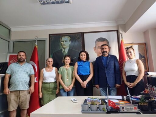 Çiğli'de yıllardır avukatlık alanında başarılı hizmetler veren genç avukat Melisa